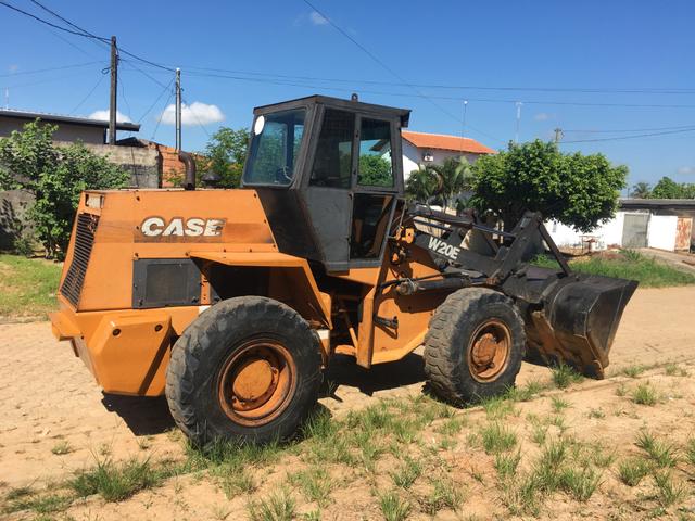 Pá Carregadeira W20E