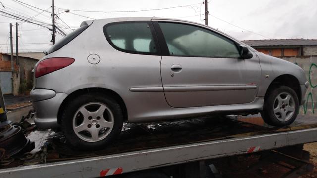 Sucata Peugeot 206 - Foto 3