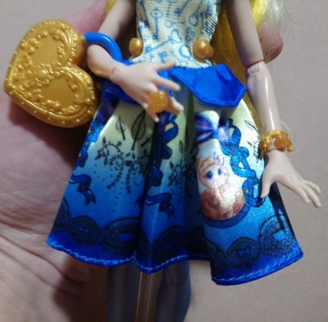 Boneca Ever After High Blondie Lockes Wave 1 - Foto 3