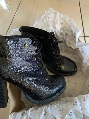 Bota sapatinho best sale de luxo preço