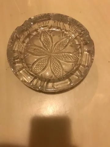 Cinzeiro de vidro pesado 