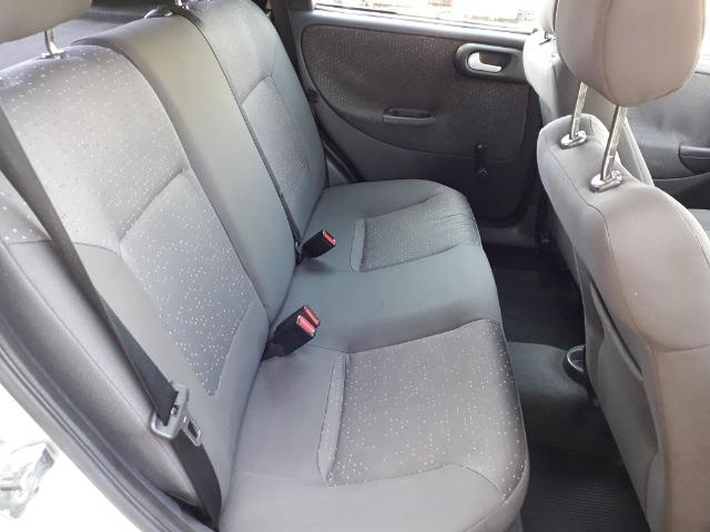 GM-Corsa Hatch 09 Premium 1.4 Flex, Troco e Financio - Foto 18