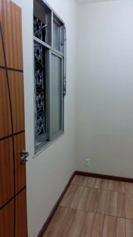 Alugo casa reformada no Engenho Novo, sala, 03(três) quartos e dependências - Foto 9