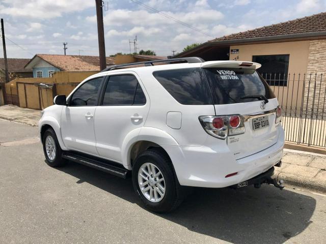 Toyota Hilux - Foto 3