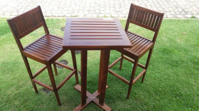 Mesa Împerial alta bistrô 0,56cm x 0,56cm c/ 02 banquetas altas