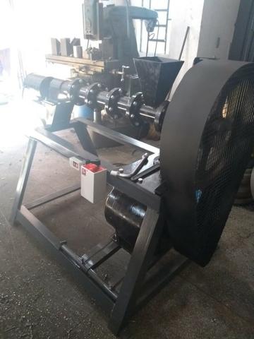 Extrusoras para Ração a partir de 50KG H (Boia) Completa dosador/misturador - Foto 3