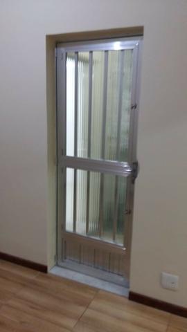 Alugo casa reformada no Engenho Novo, sala, 03(três) quartos e dependências - Foto 6