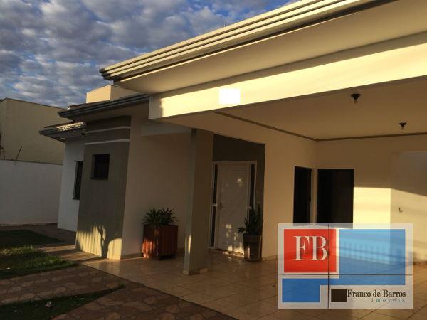 Casa com 3 quartos - Bairro Residencial Santa Marina em Rondonópolis