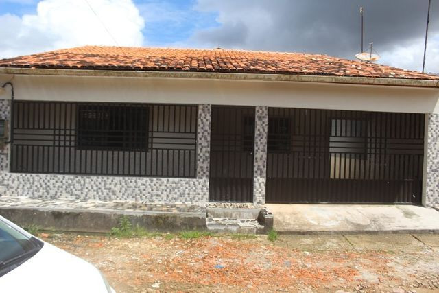 Linda Casa 3/4 sendo 1 Suíte, Jd. Amazônia II - Rua 2 de Junho - Ananindeua
