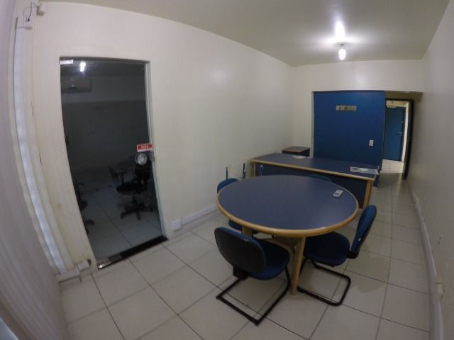 Conjunto de 3 salas comerciais com garagem