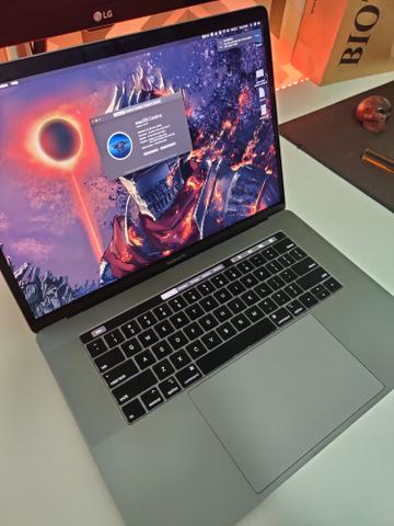 MacBook Pro 15" 2018 - Foto 2