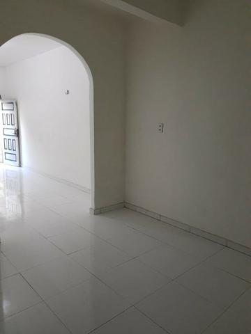 Alugo Casa no Parque 10 com 1 Quarto, Fica bem no Centro do Parque 10 - Foto 4