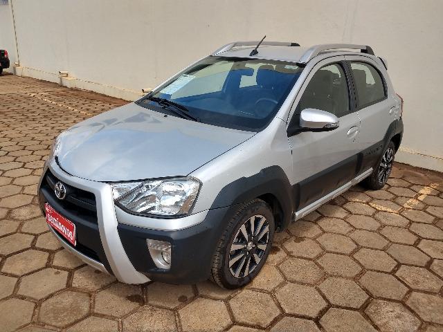 Etios hb Cross 1.5 - Foto 3