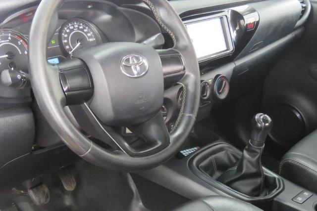 Toyota Hilux 2.8 tdi std cd 4x4 2018 - Foto 3
