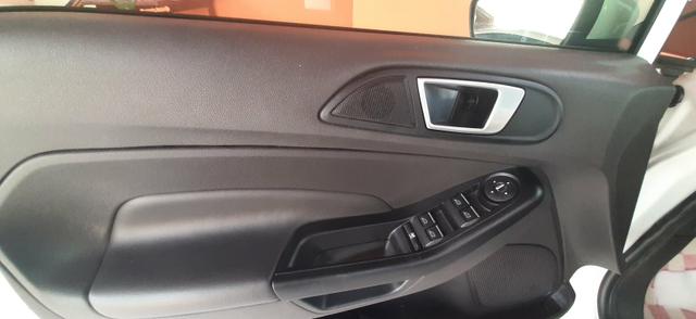 New Fiesta 1.6 - 2013/2014 Automático - Foto 13