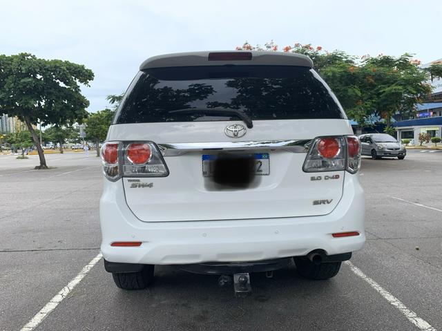 Hilux sw4 7 lugares - Foto 4