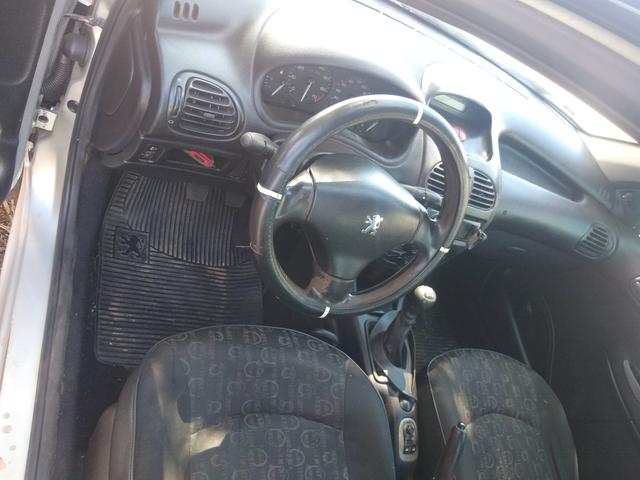 Vendo Peugeot 206 2008 completo de tudo - Foto 4