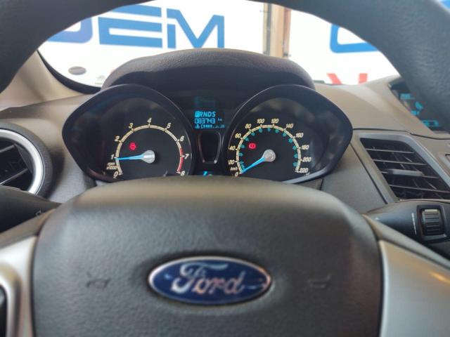 Fiesta Sedan 1.6 Automático 2014 / 2015 - Foto 15