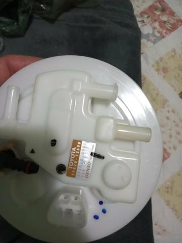 Vendo carcaça da bomba de combustível hilux