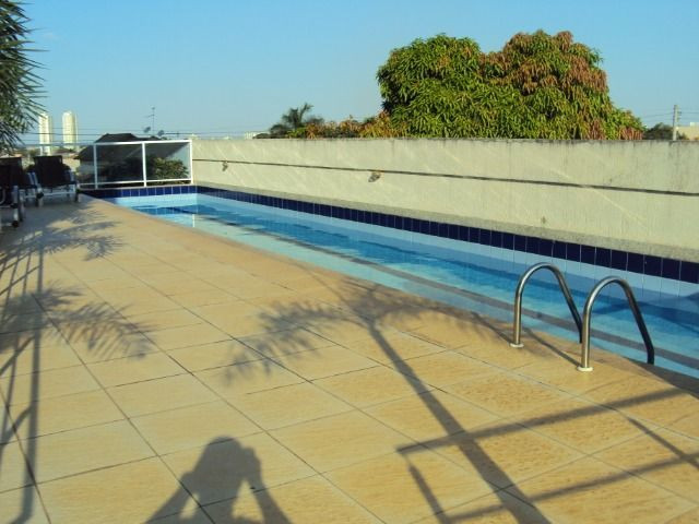 Apto 2/4 com sala grande jd Vila Rosa