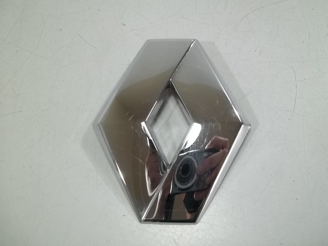 Emblema Da Tampa Traseira Renault Sandero Logan 2020 - Foto 2