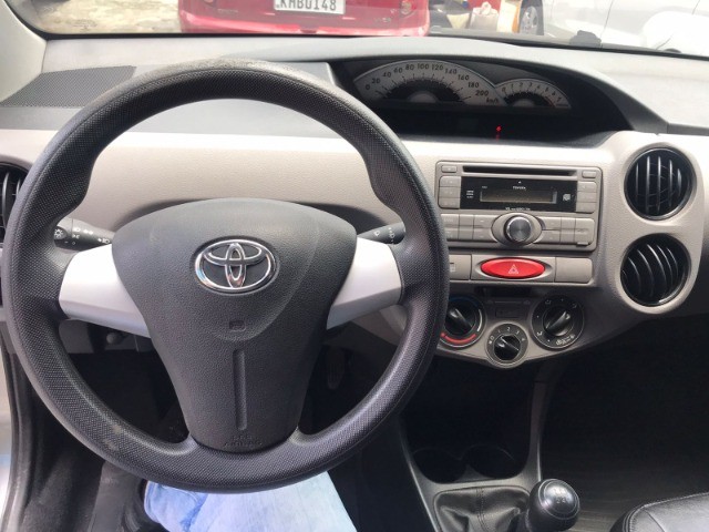 Toyota Etios Sedã 1.5 XS 2013. IPVA 2022 e GNV Grátis. Entrada de 8.500,00 + 539,99 Fixas - Foto 8