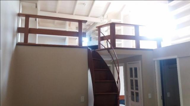 Casa com/res** 440m2 privativos, 01 quadra de distância do rio. - Foto 20