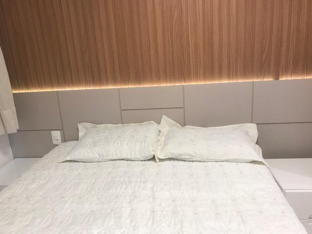 BN- Super lindo apartamento com 2 Qts sol da manhã, decorado por decoradora profissional - Foto 2