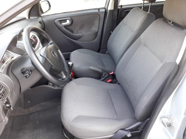GM-Corsa Hatch 09 Premium 1.4 Flex, Troco e Financio - Foto 13