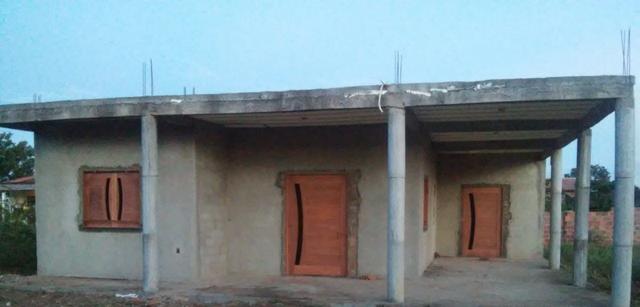Casa vendo ou troco ótimo preço