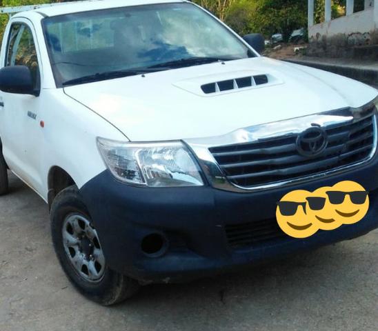 Hilux CS 2014 com Ar Condicionado - Foto 4