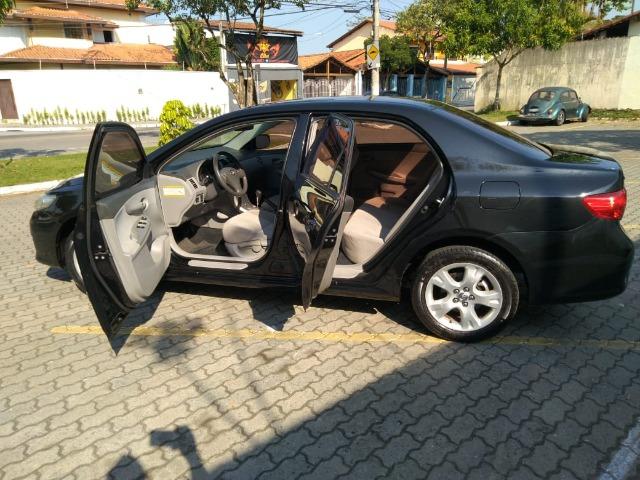Corolla 1.8 Flex GLi automático 2010 - Foto 18