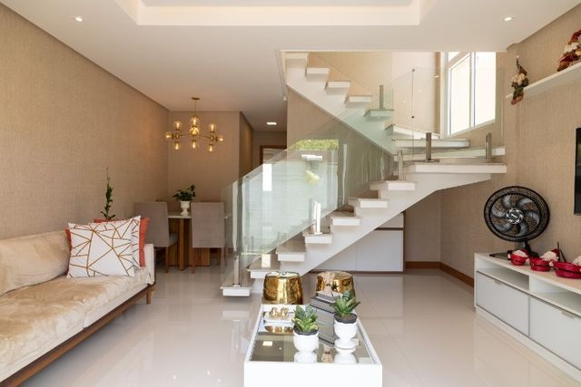 Linda casa mobiliado em Piatã com 4 suítes !!