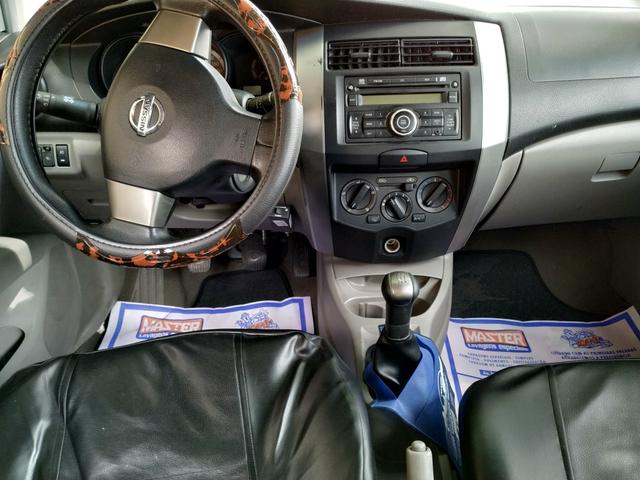 Vendo ou Troco Nissin Livina - Foto 5