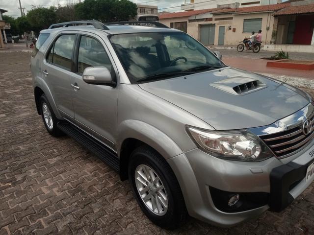 Hilux SW4 15/15