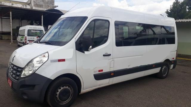 Van Renault Master 2017 16 lugares