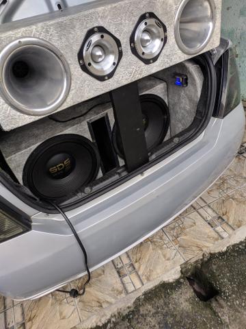 Som automotivo