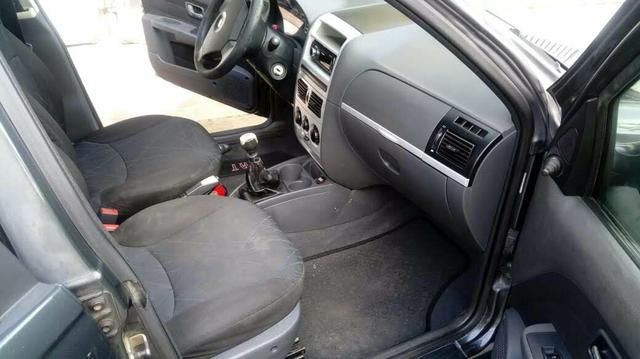 Vendo Palio 1.4 Flex 2010