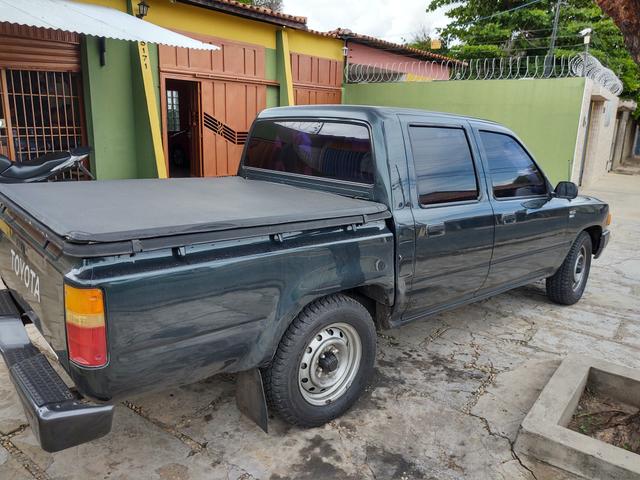 Toyota Hilux Impecável
