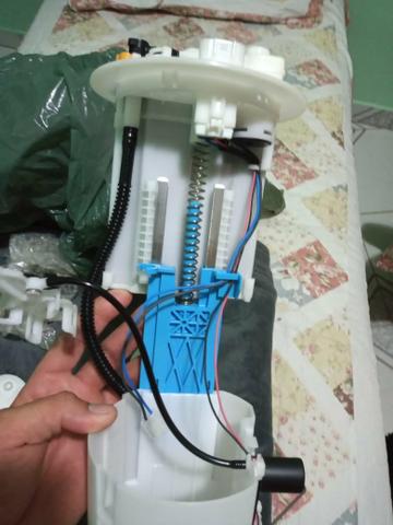 Vendo carcaça da bomba de combustível hilux - Foto 6