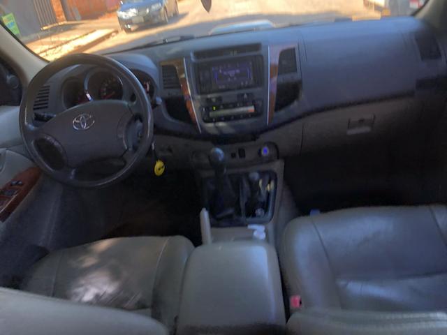 Hilux SW4 3.0 4x4 - Foto 5