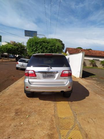 HILUX SW4 2011/2011 3.0 SRV 4X4 7 LUGARES 16V TURBO INTERCOOLER DIESEL 4P AUTOMÁTICO - Foto 6