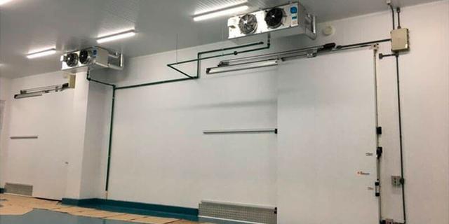Câmera fria p/ frios e congelados opcional portas de vidro