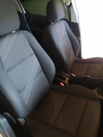 Peugeot 307 presente pack 1.6 - Foto 8