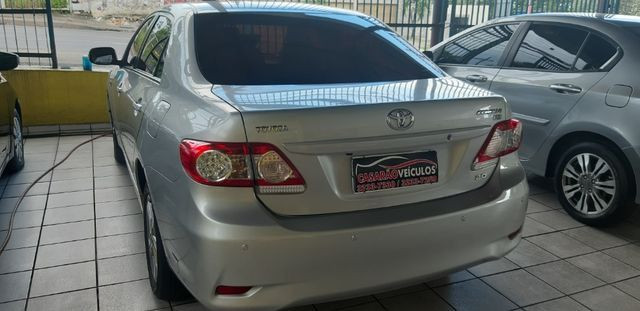 Toyota corolla xei aut 2013/2014 facilitamos sua entrada no cartao de credito - Foto 12