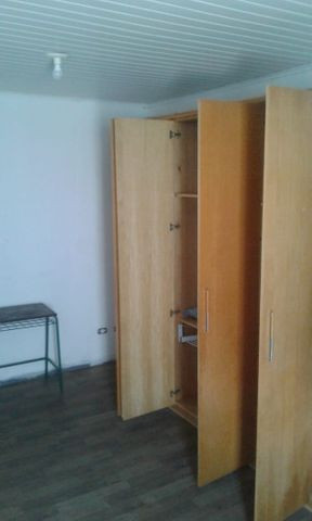 Quarto uma quadra do extra da kennedy a partir R$ 450,00 zap * Samuel