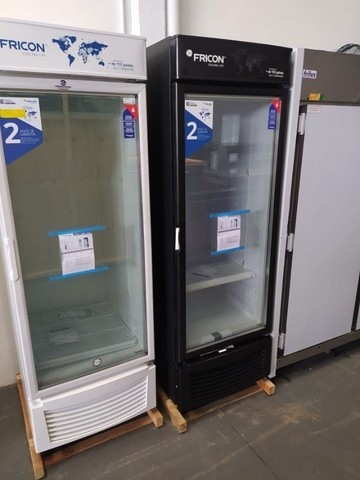 Freezer vertical 570 litros