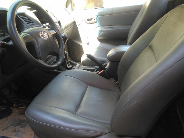 Hilux CS 2014 com Ar Condicionado - Foto 11