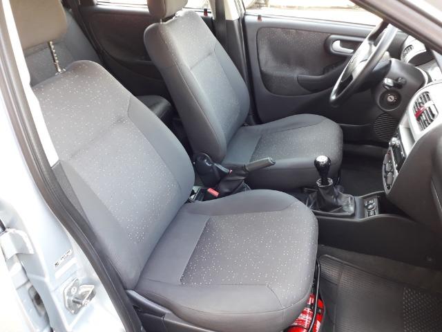 GM-Corsa Hatch 09 Premium 1.4 Flex, Troco e Financio - Foto 16