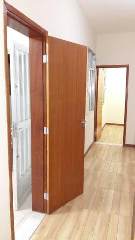 Alugo casa reformada no Engenho Novo, sala, 03(três) quartos e dependências - Foto 4